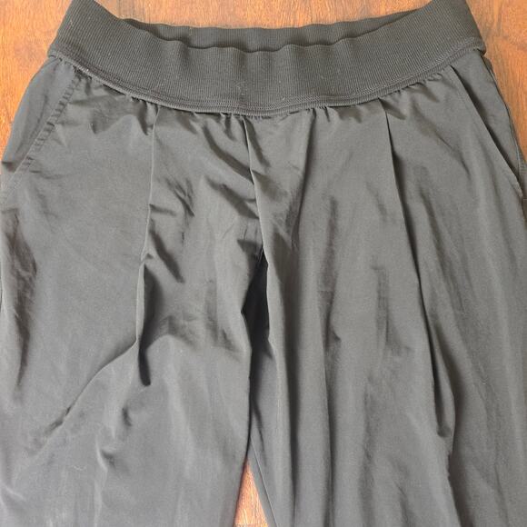 ATHLETA Interlude Ankle Lounge Pants - Black - Size 8 - Style # 983352 - Picture 4 of 7